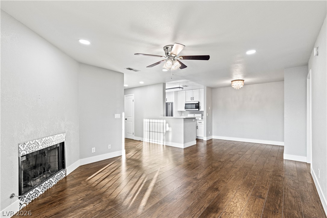 Photo 10 of 38, 2200 S Fort Apache Road #2004