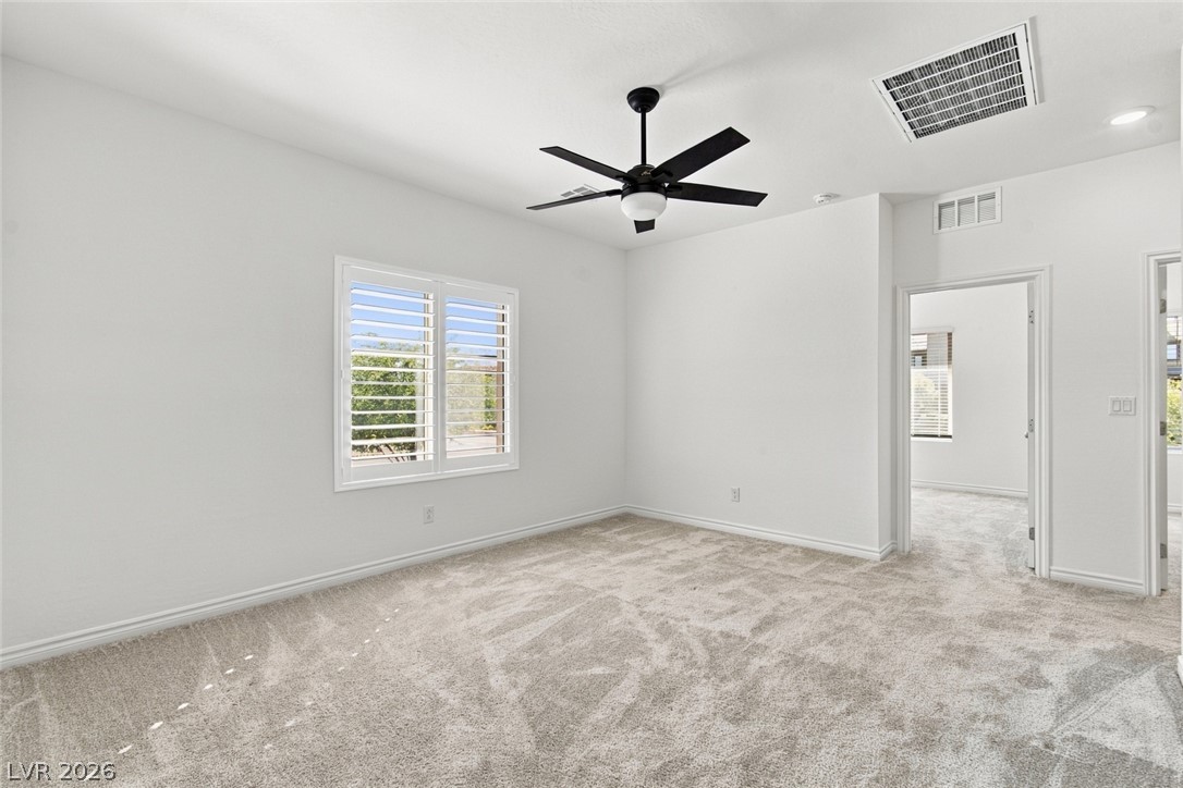 Photo 13 of 27, 600 N Carriage Hill Drive #1021