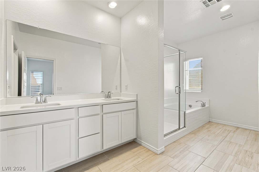 Photo 20 of 27, 600 N Carriage Hill Drive #1021
