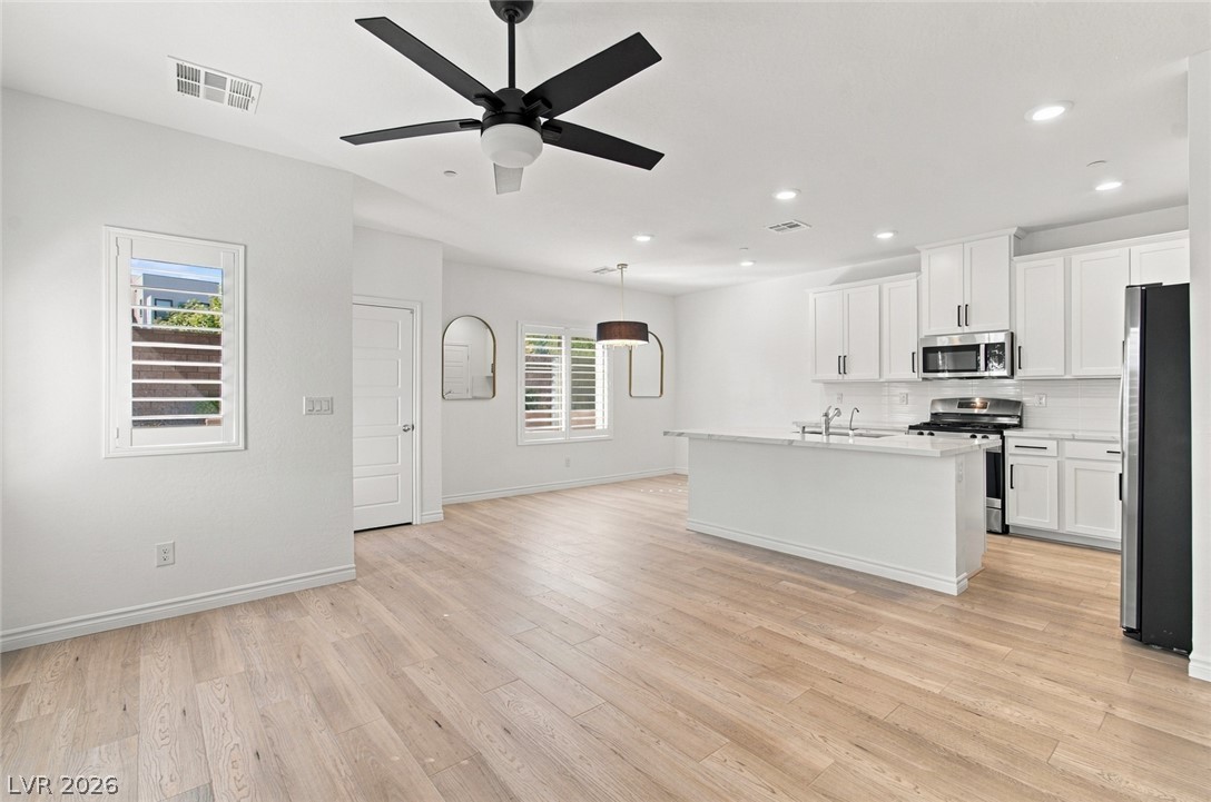 Photo 5 of 600 N Carriage Hill Drive #1021