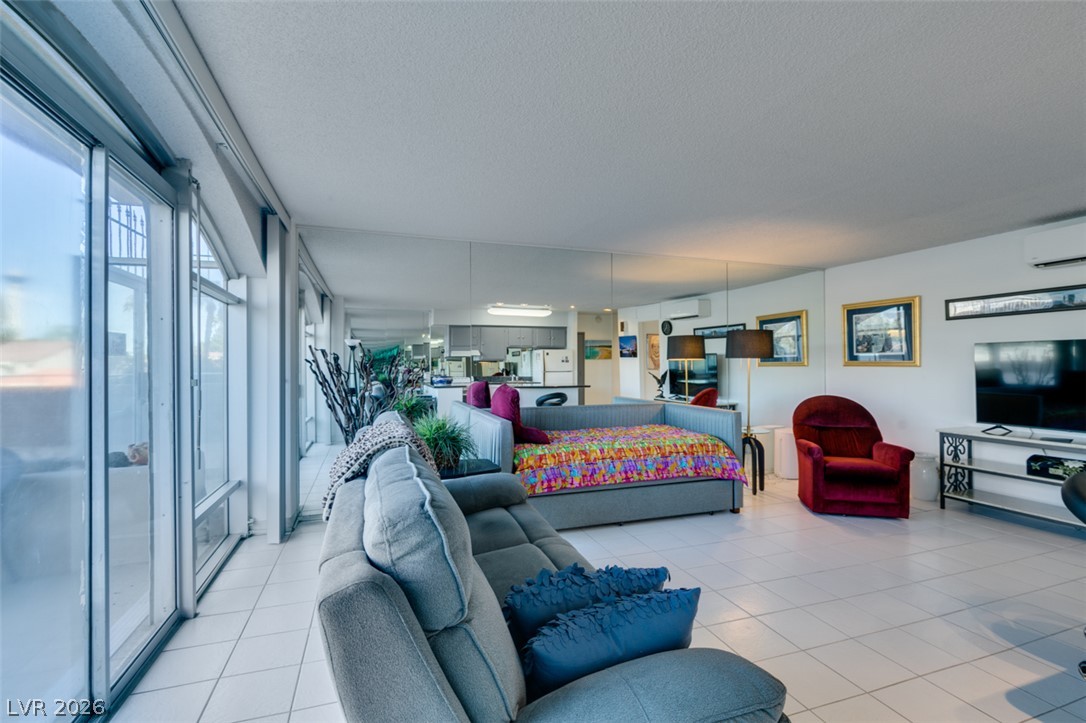 Photo 11 of 29, 3111 Bel Air Drive #206