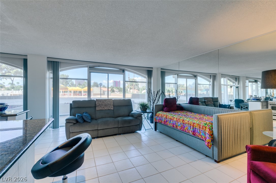 Photo 6 of 29, 3111 Bel Air Drive #206