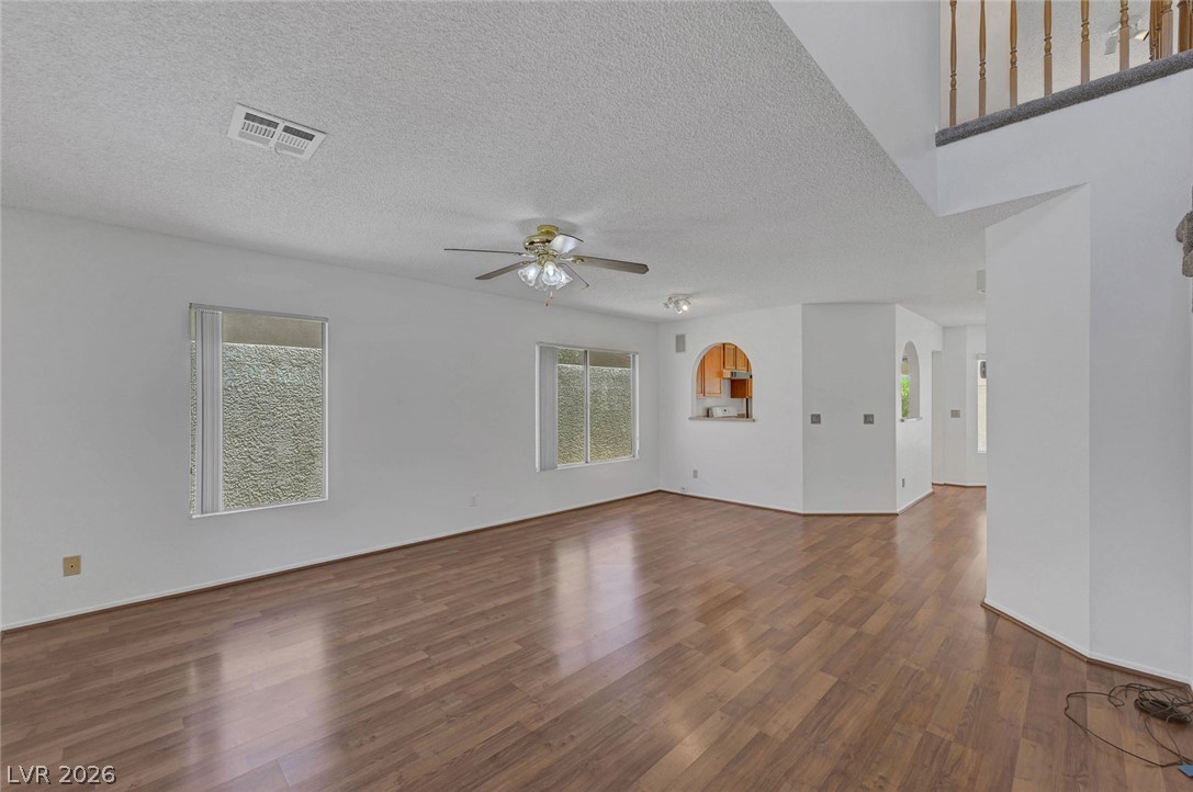 Photo 4 of 1465 Lodgepole Drive