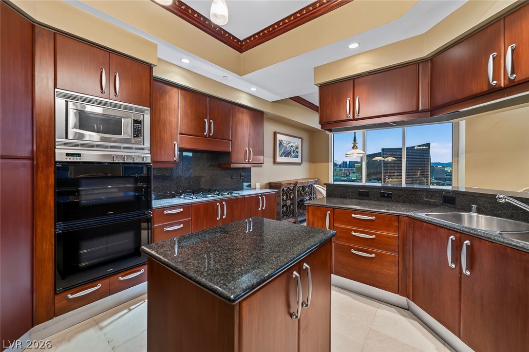 Photo 8 of 29, 2877 Paradise Road #3302
