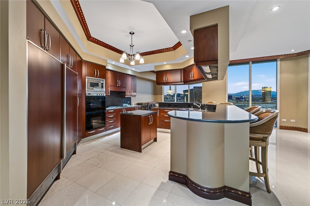 Photo 9 of 29, 2877 Paradise Road #3302