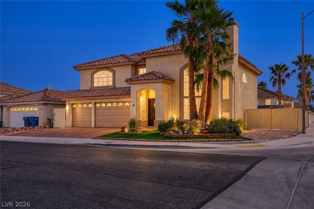 Photo 6 of 66, 9133 Sapphire Ridge Avenue