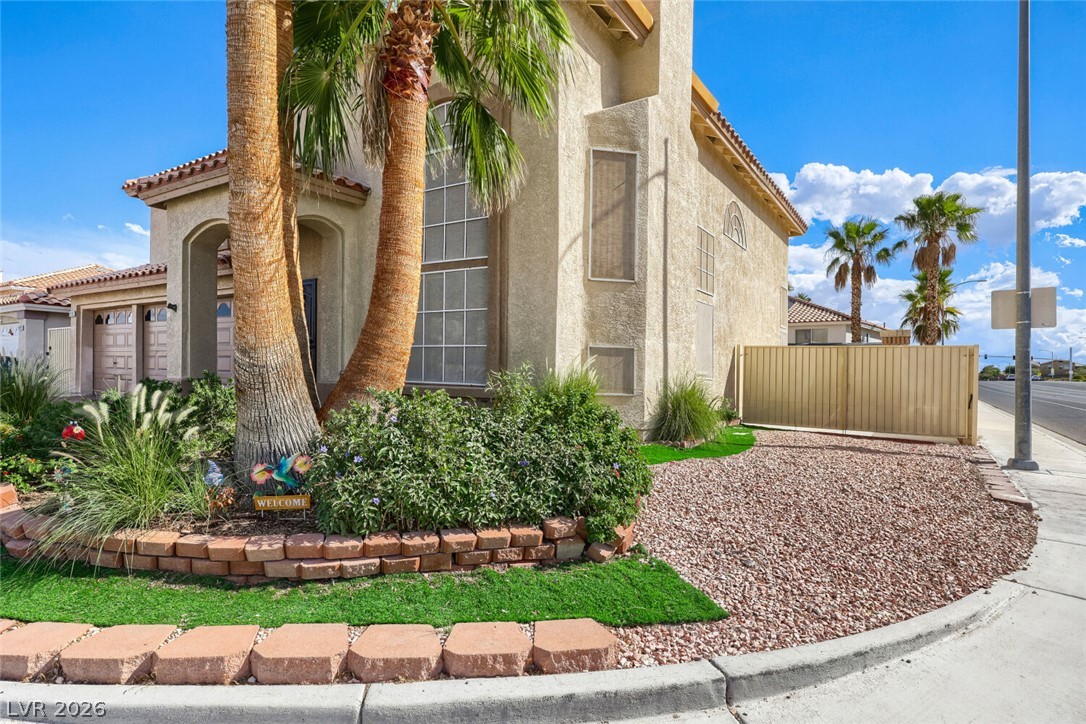 Photo 9 of 66, 9133 Sapphire Ridge Avenue