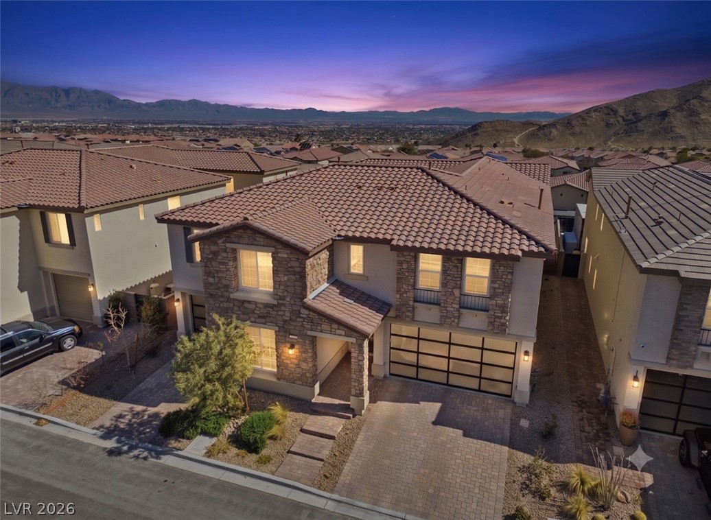 Photo 4 of 4522 Amazing View Street