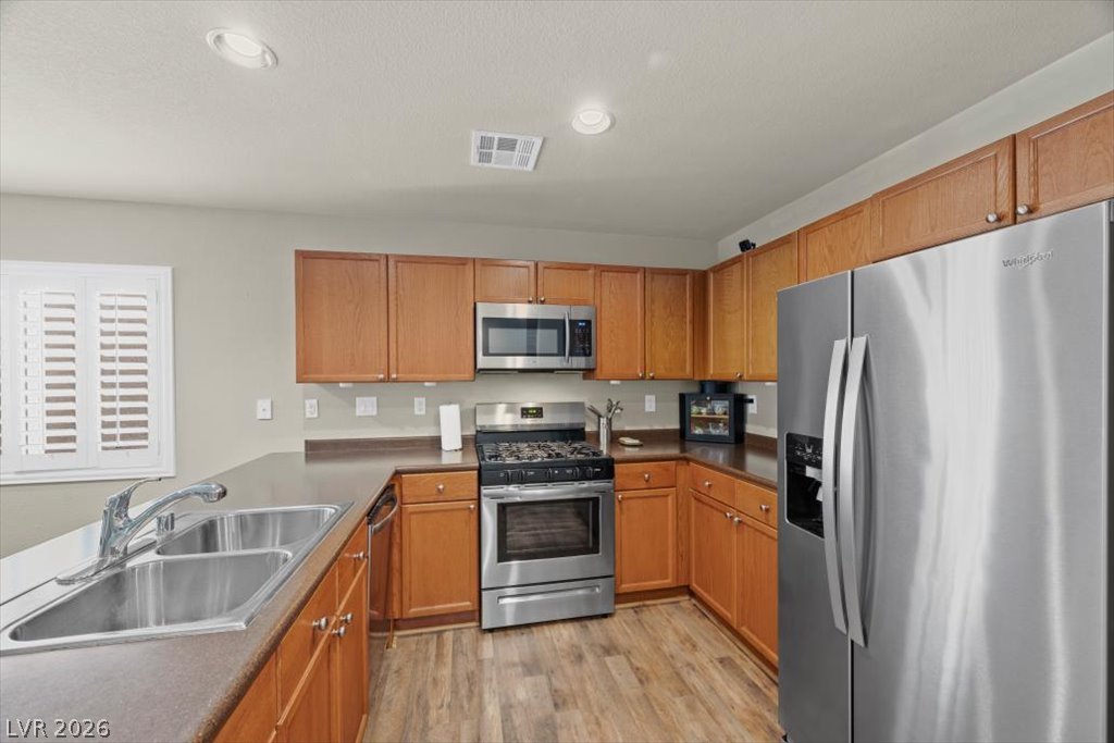 Photo 18 of 43, 9132 Alluring Avenue