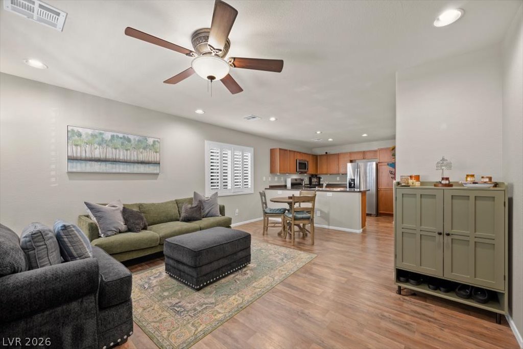 Photo 9 of 43, 9132 Alluring Avenue