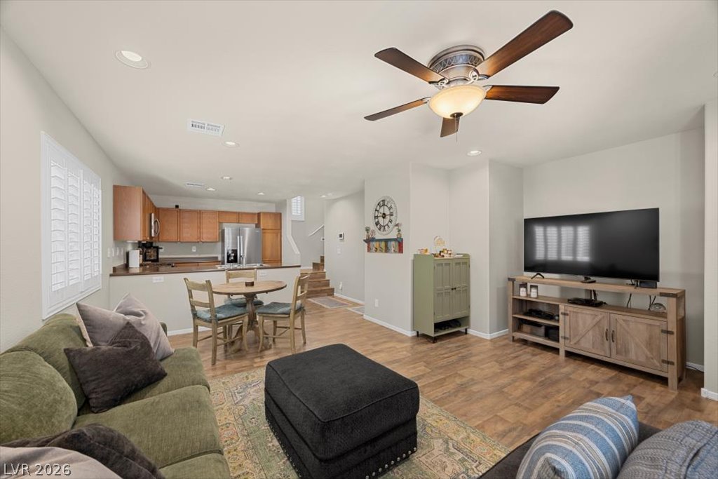 Photo 12 of 43, 9132 Alluring Avenue