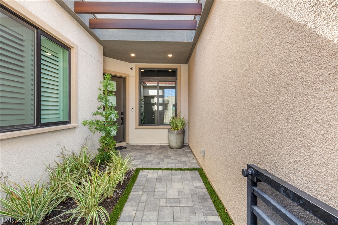 Photo 3 of 11041 Concord Valley Drive