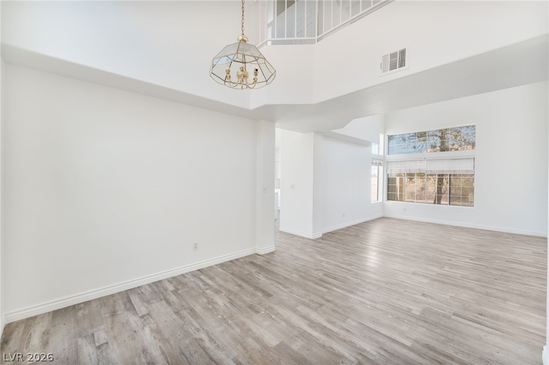 Photo 10 of 39, 7540 Holloran Court