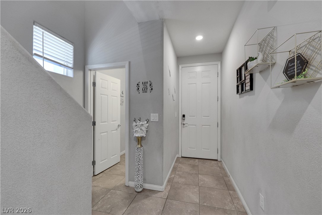 Photo 3 of 5966 Juniper Falls Avenue