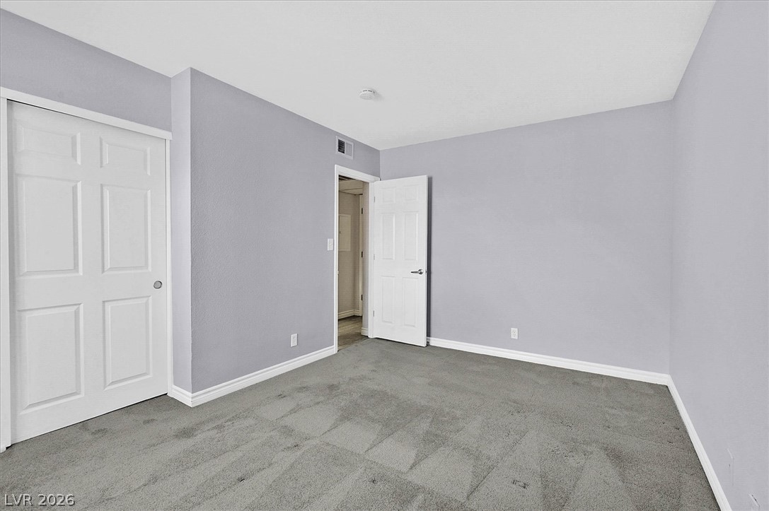 Photo 19 of 34, 5081 River Glen Drive #97