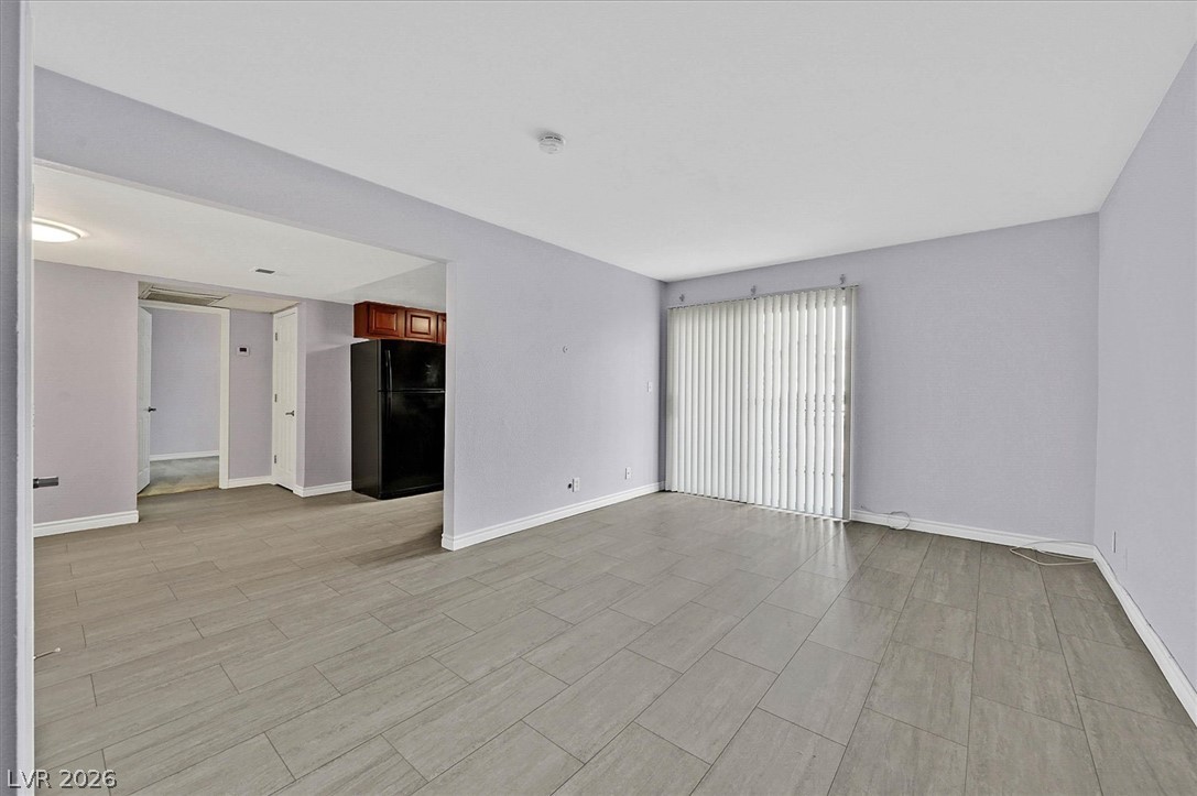 Photo 6 of 34, 5081 River Glen Drive #97
