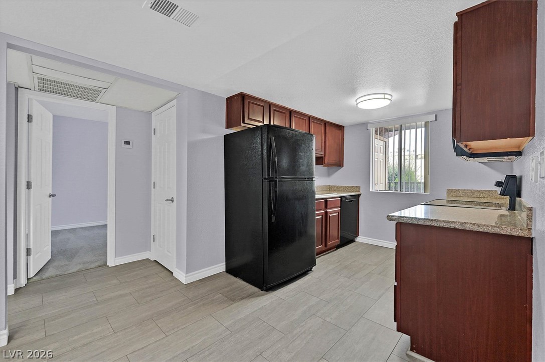 Photo 12 of 34, 5081 River Glen Drive #97