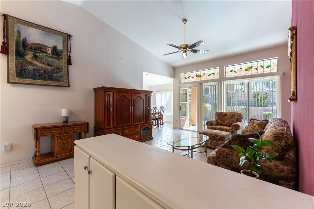 Photo 4 of 10005 Arbuckle Drive