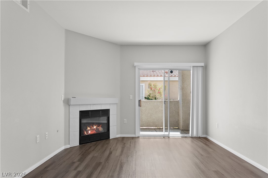 Photo 2 of 855 N Stephanie Street #2615