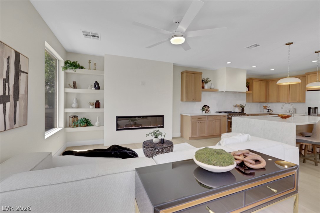 Photo 4 of 10551 Mandarino Avenue