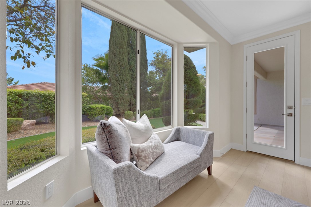 Photo 9 of 39, 10551 Mandarino Avenue