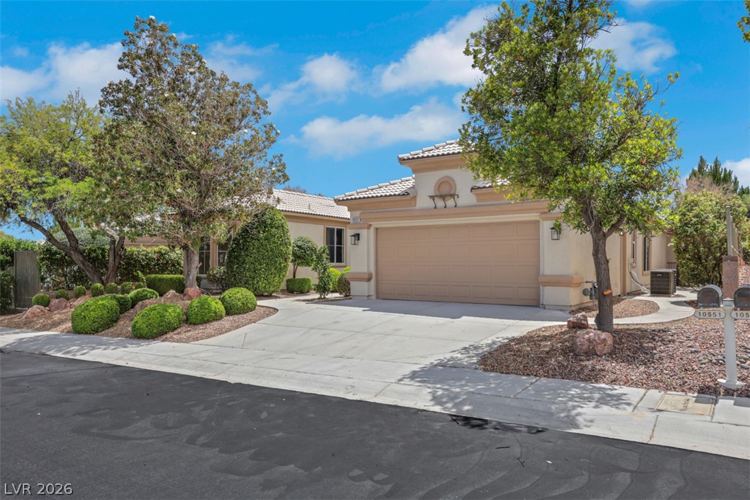 Photo 18 of 39, 10551 Mandarino Avenue