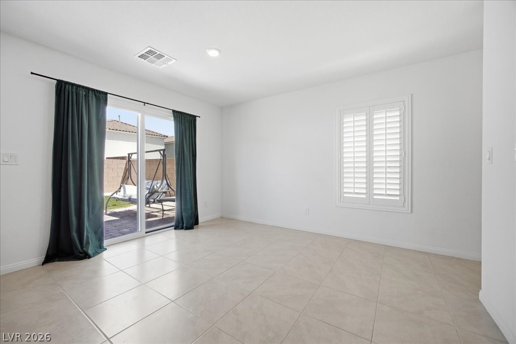 Photo 9 of 22, 8724 Crestwood Hills Street