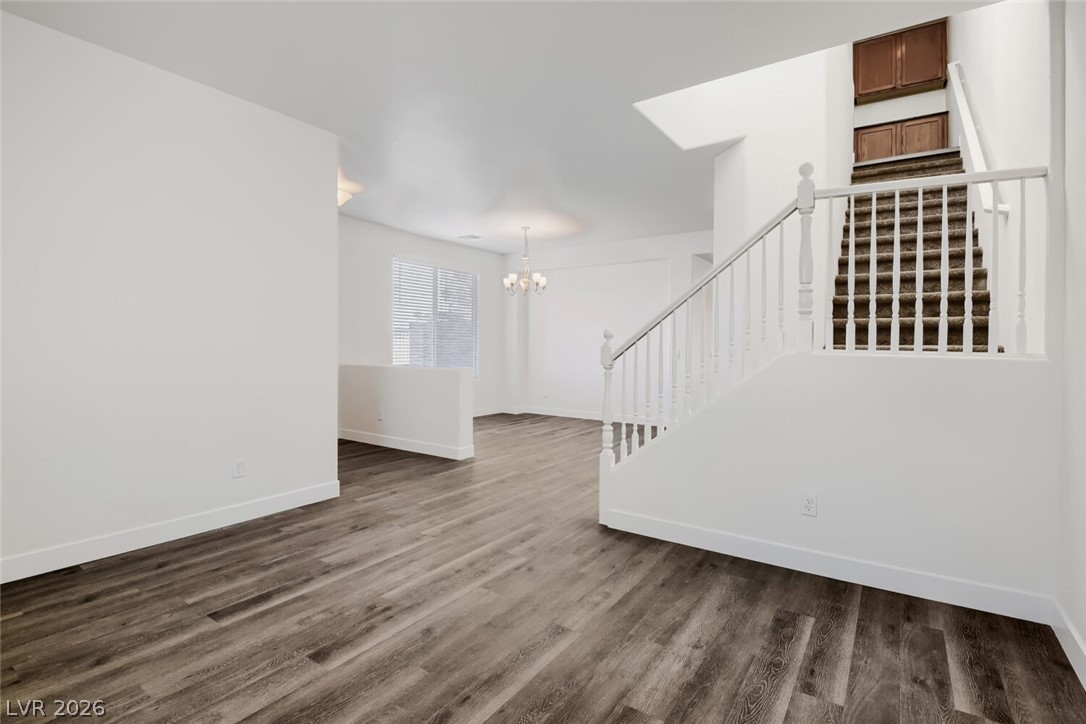 Photo 6 of 29, 520 Moses Lake Court