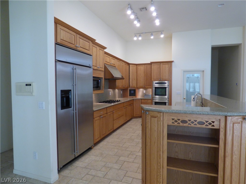 Photo 10 of 33, 7695 Gilespie Street