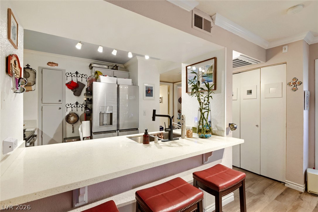 Photo 12 of 29, 8101 W Flamingo Road #1074