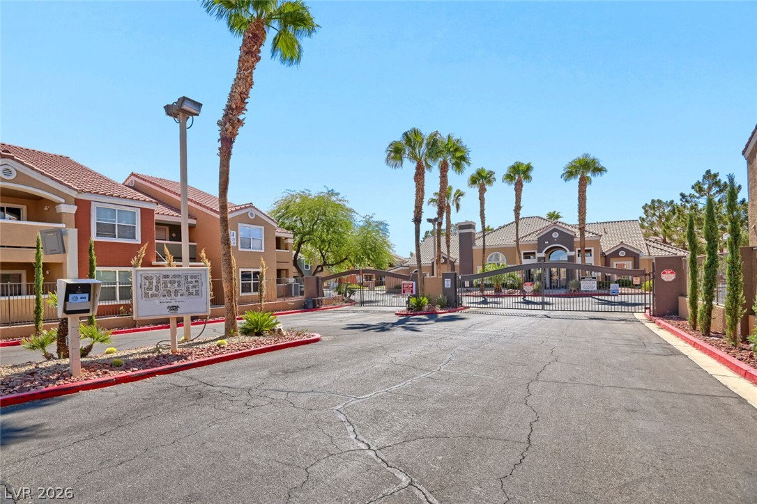 Photo 24 of 29, 8101 W Flamingo Road #1074