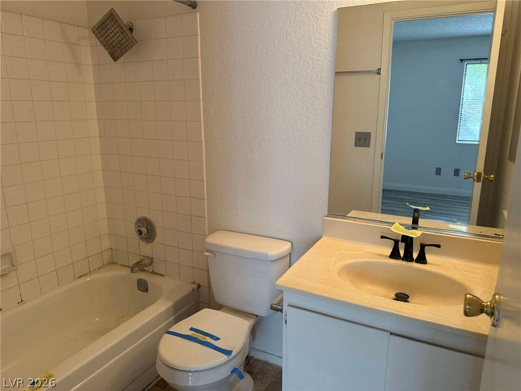 Photo 7 of 13, 761 Rock Springs Drive #202