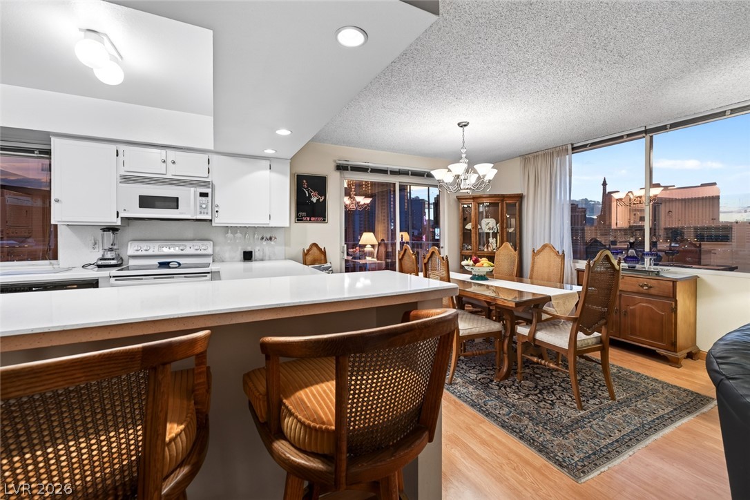 Photo 9 of 19, 205 E Harmon Avenue #1002