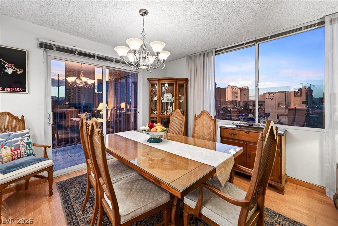 Photo 10 of 19, 205 E Harmon Avenue #1002