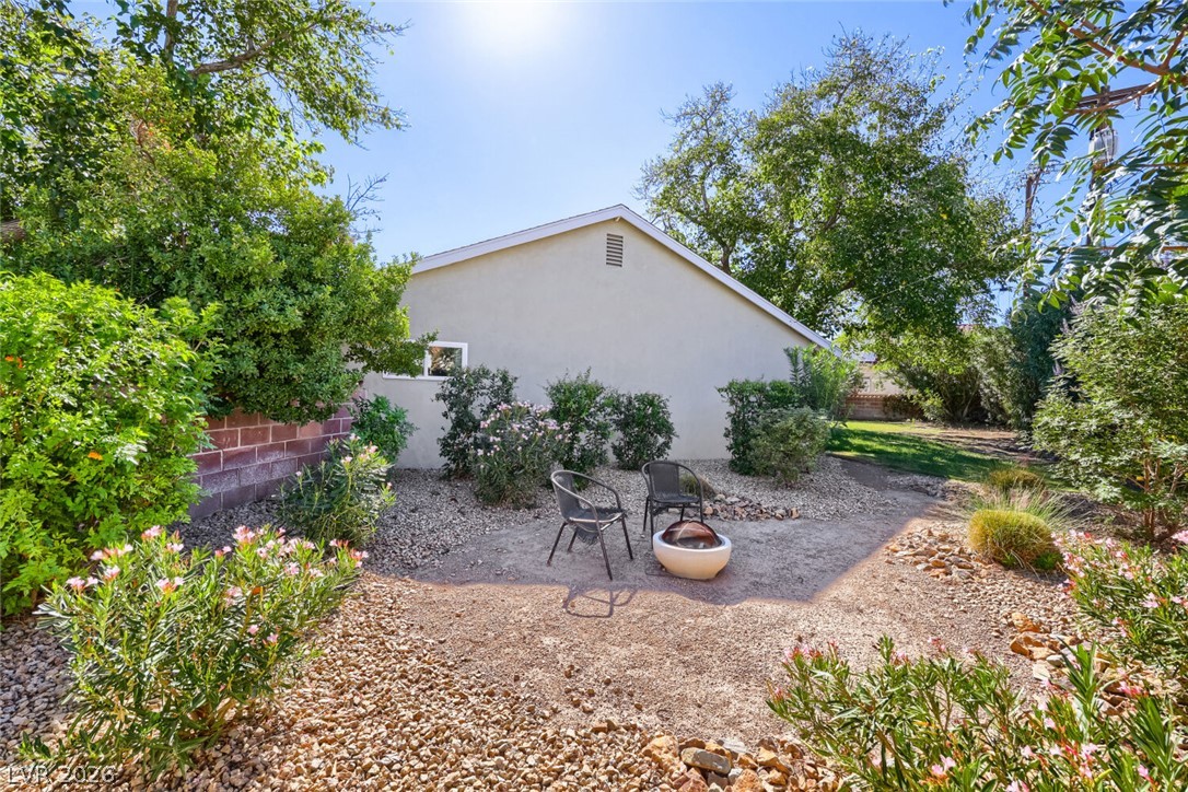 Photo 14 of 17, 4424 Thompson Circle