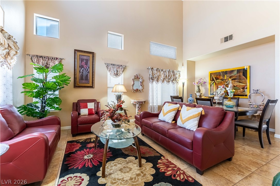 Photo 3 of 3917 Canary Cedar Street