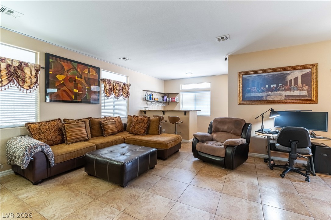 Photo 4 of 3917 Canary Cedar Street