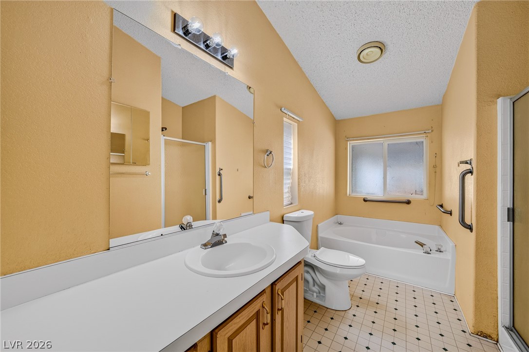 Photo 13 of 39, 2520 W Simkins Road