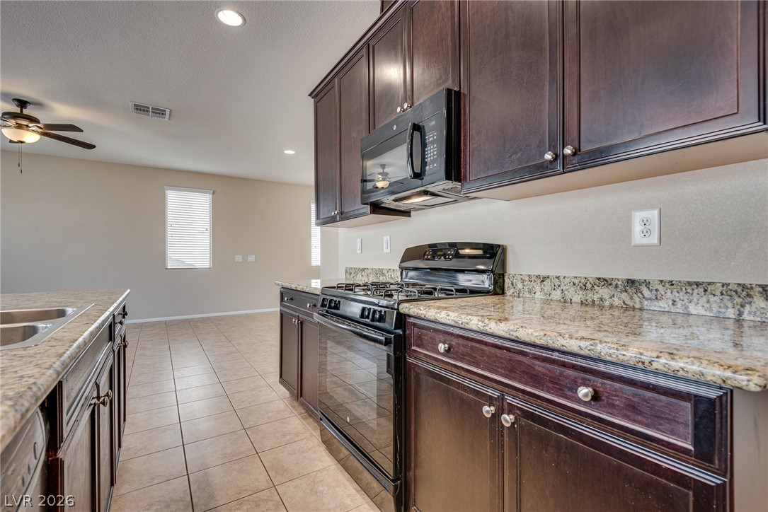 Photo 11 of 37, 3260 Grayson Lake Court