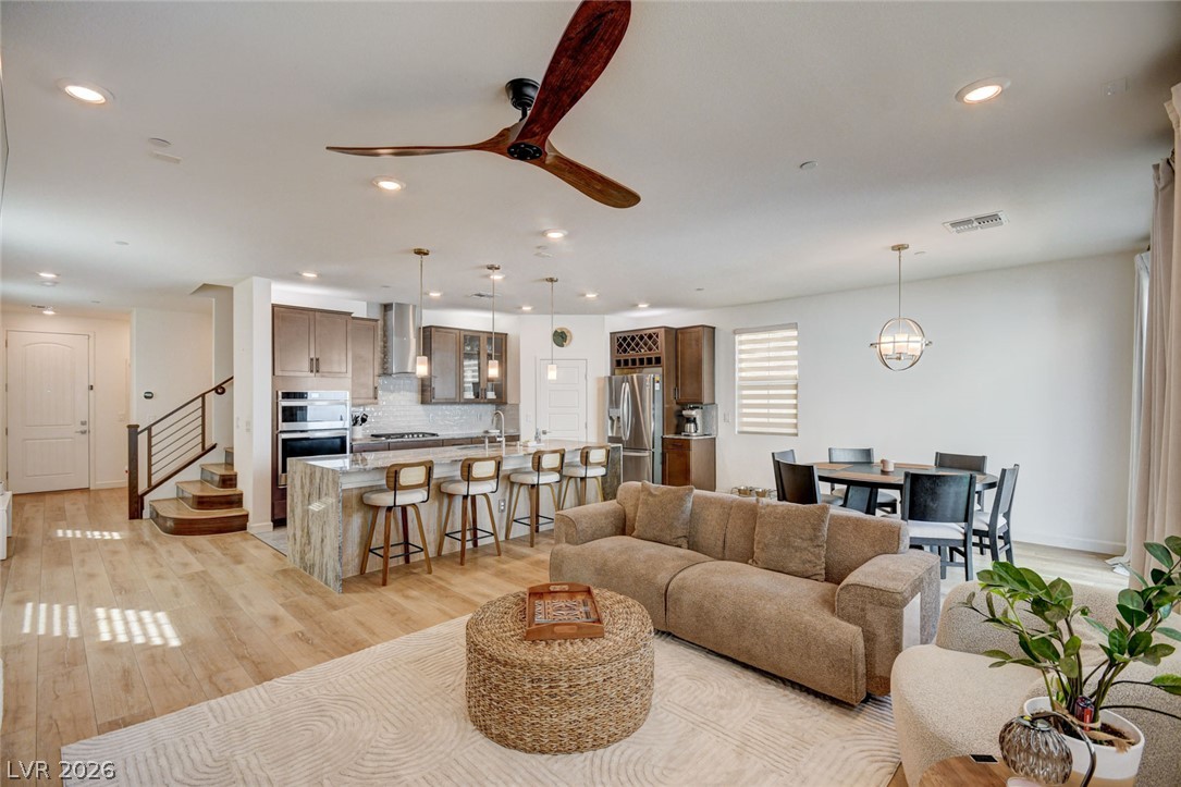 Photo 4 of 3200 Segesta Avenue