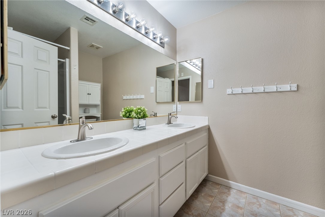 Photo 20 of 36, 5424 Comchec Way #105
