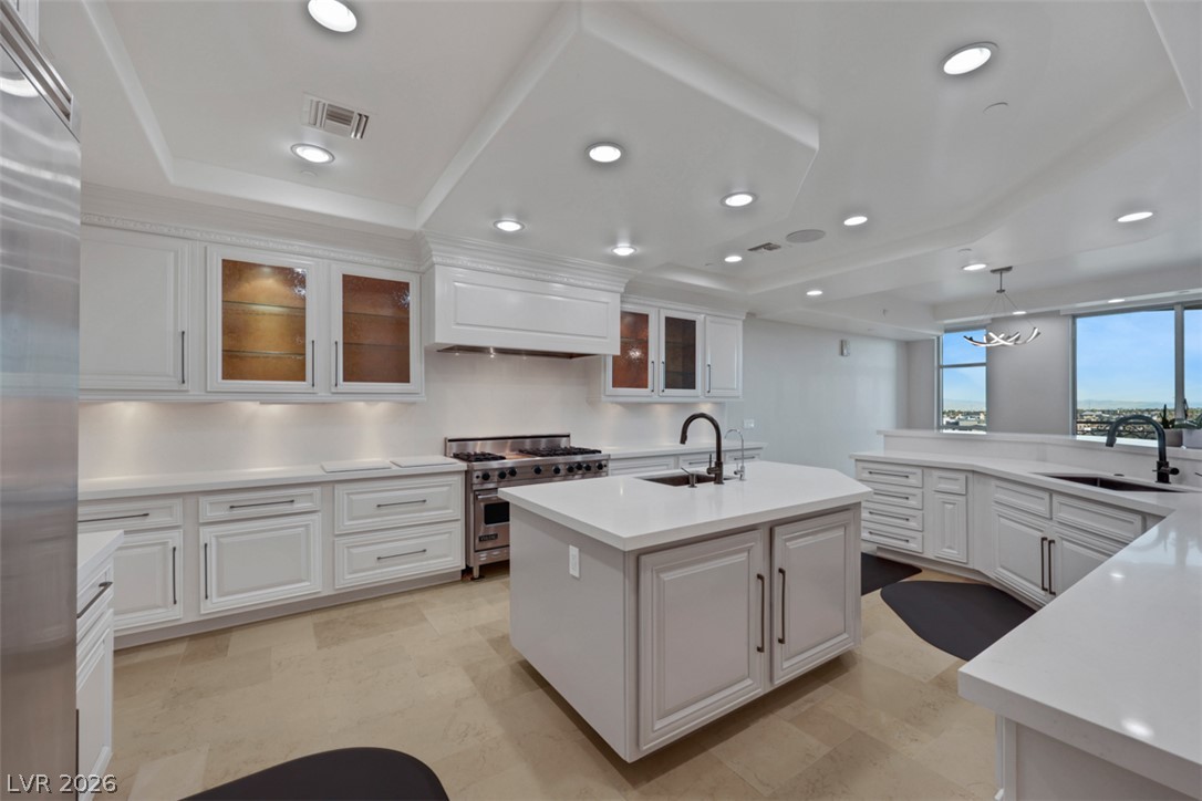 Photo 13 of 55, 9103 Alta Drive #404