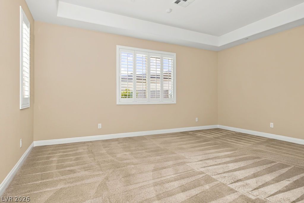 Photo 26 of 48, 286 Lindura Court
