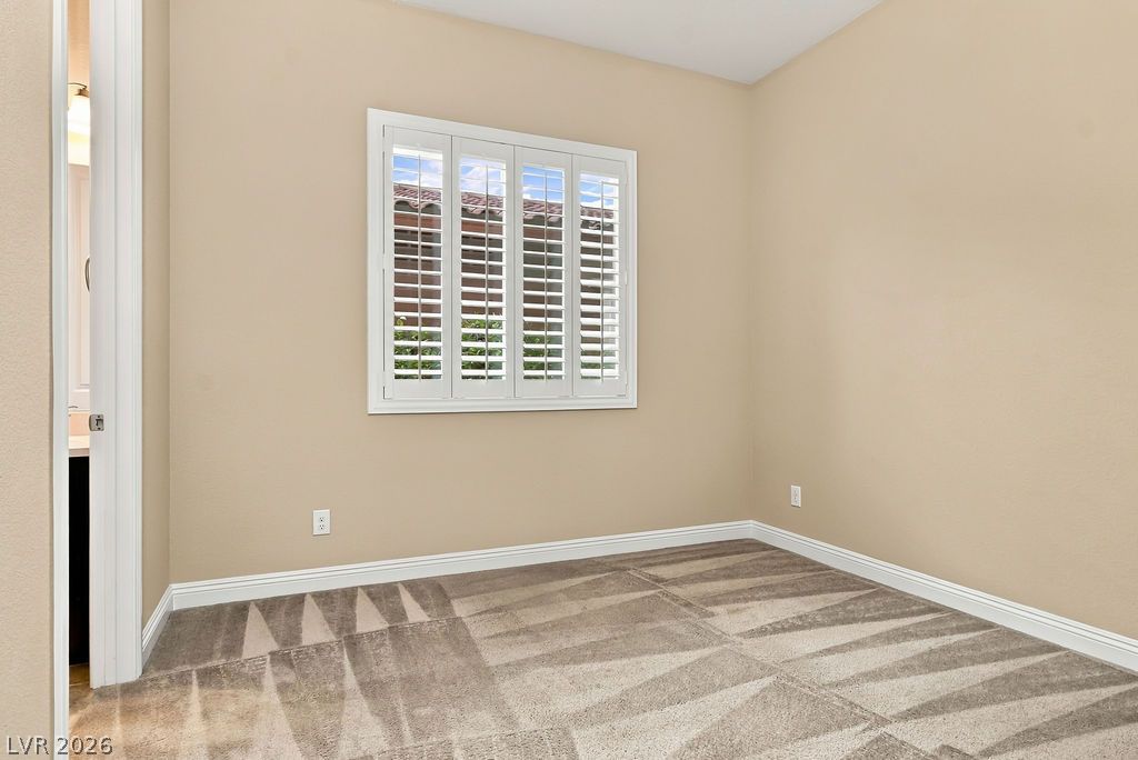 Photo 30 of 48, 286 Lindura Court