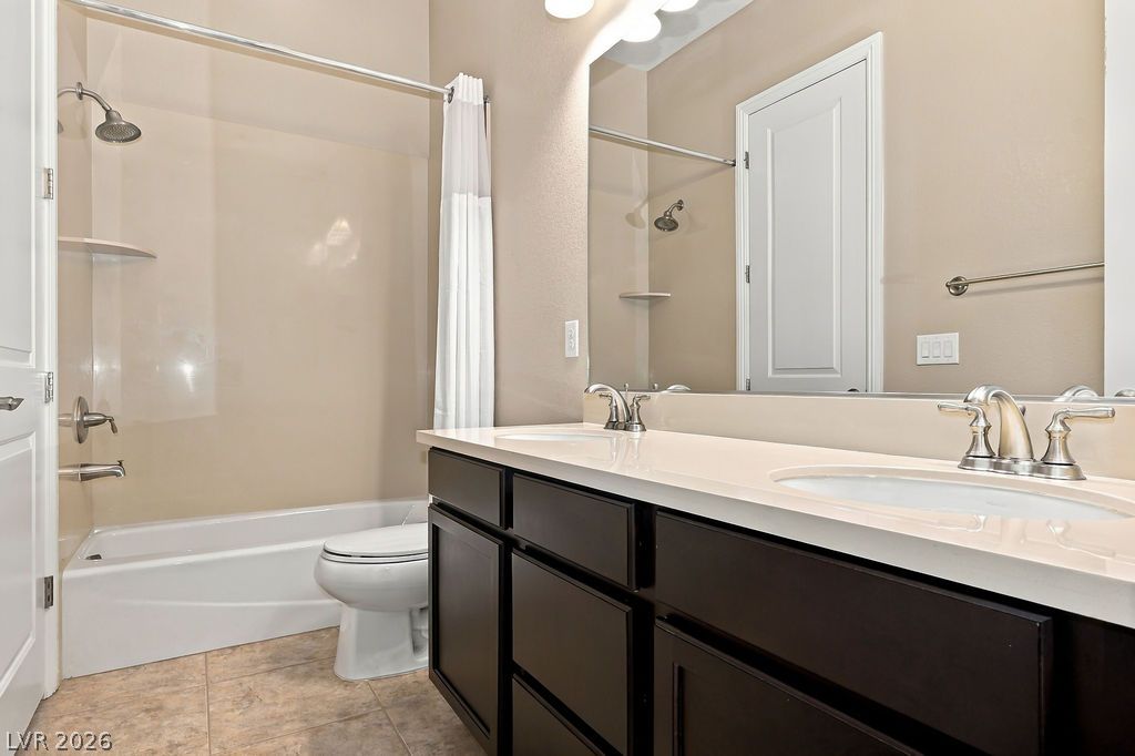 Photo 31 of 48, 286 Lindura Court