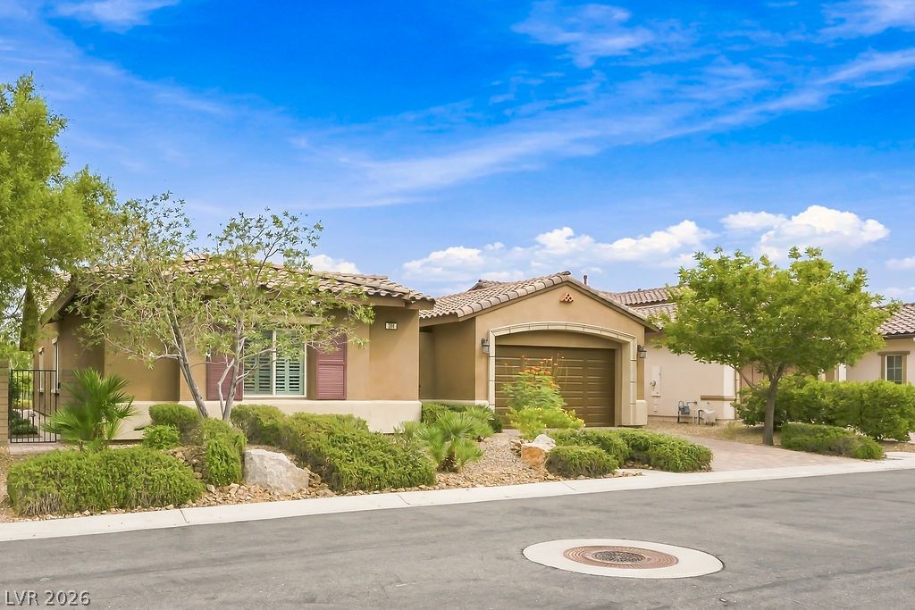 Photo 7 of 48, 286 Lindura Court