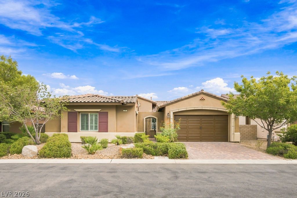 Photo 8 of 48, 286 Lindura Court