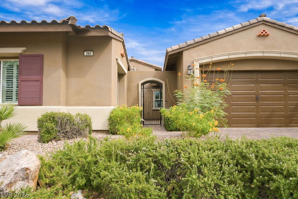 Photo 10 of 48, 286 Lindura Court