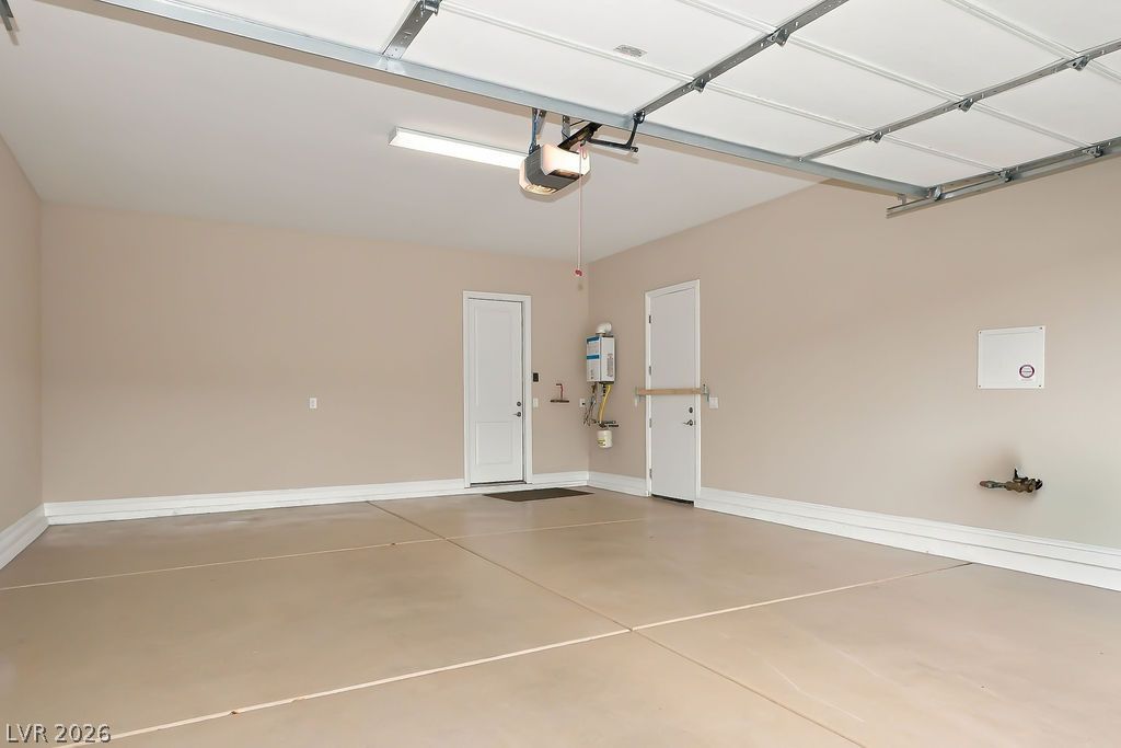 Photo 36 of 48, 286 Lindura Court