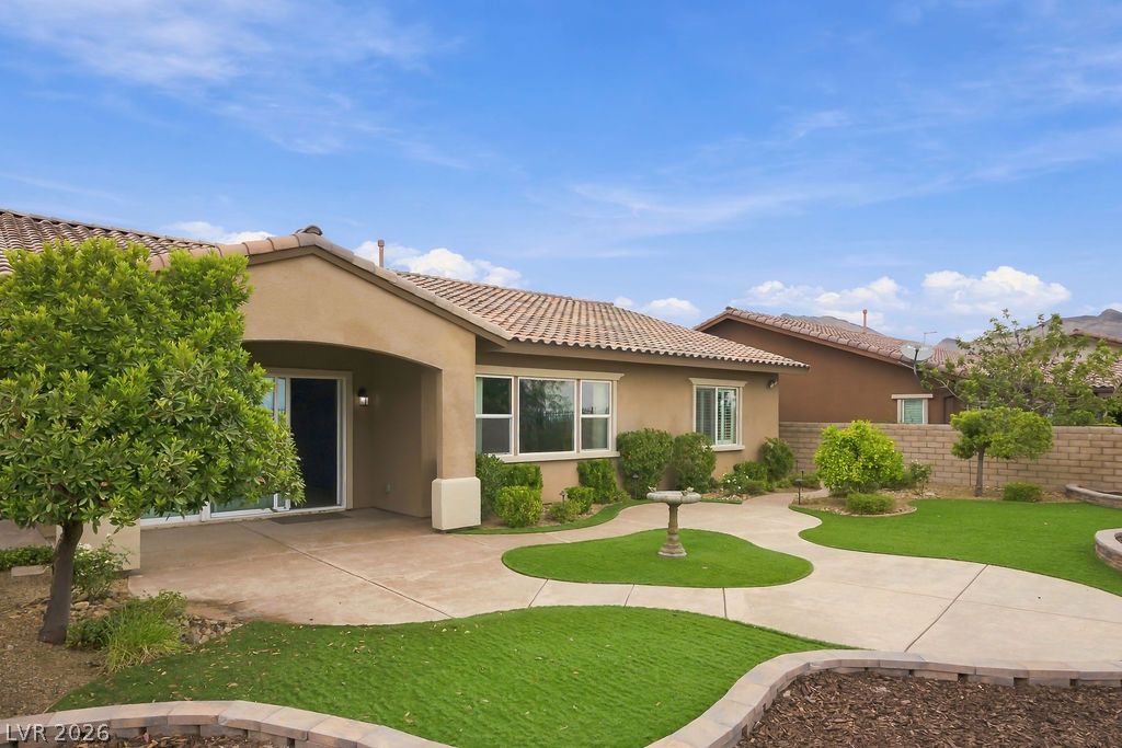 Photo 45 of 48, 286 Lindura Court